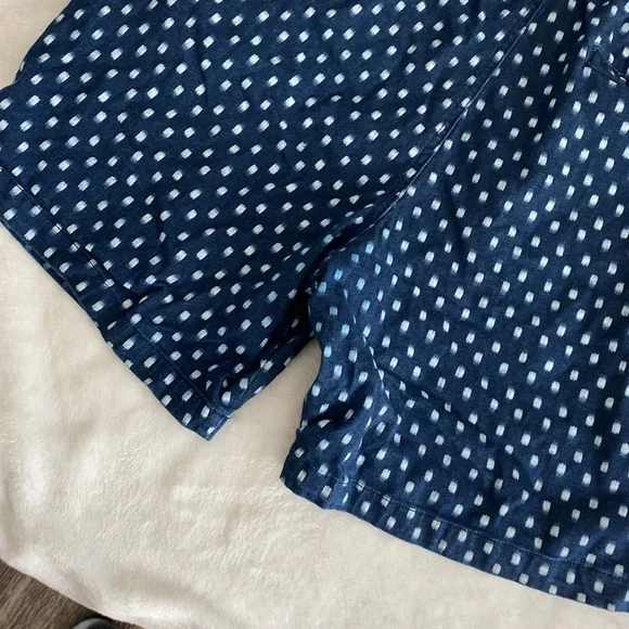 Old Navy navy blue white dotted print shorts - Picture 12 of 17